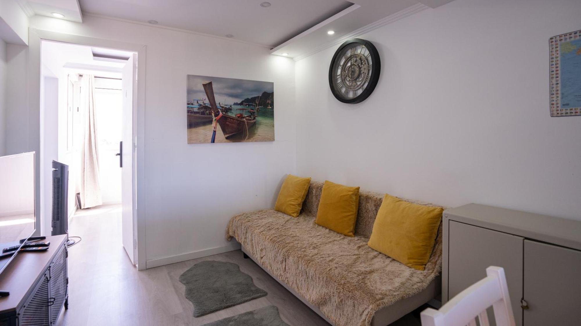Airport Room Lisbon Bagian luar foto