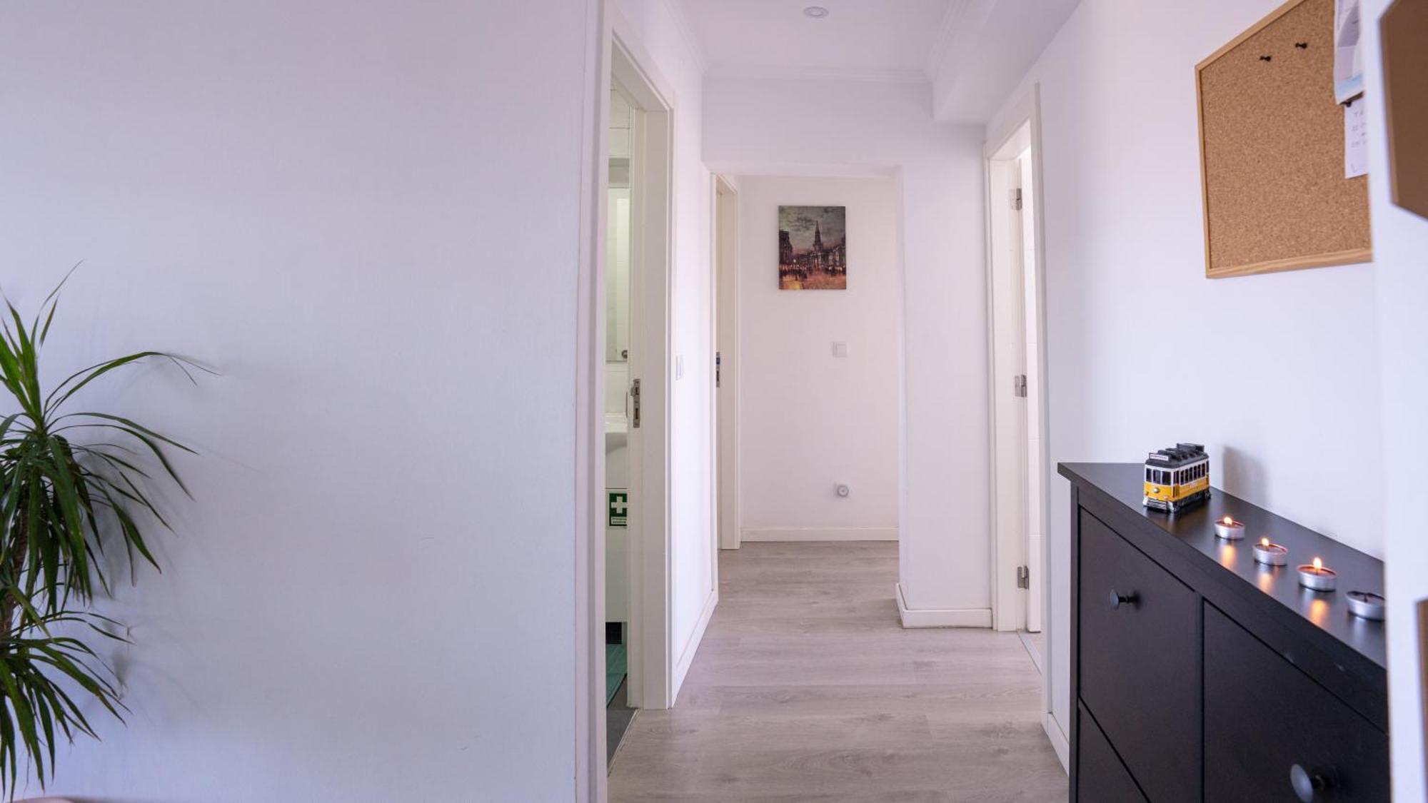 Airport Room Lisbon Bagian luar foto